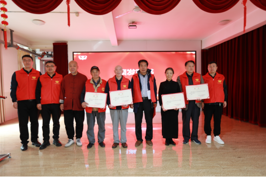 西安市心连心志愿者协会书画分会活动圆满落幕654.png
