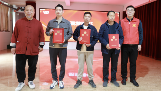西安市心连心志愿者协会书画分会活动圆满落幕657.png